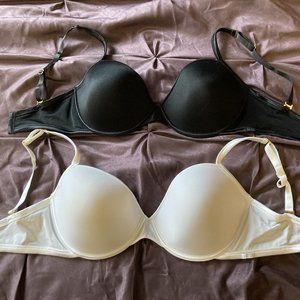 A Pair of Unworn La Senza Moulded Cup Bra's